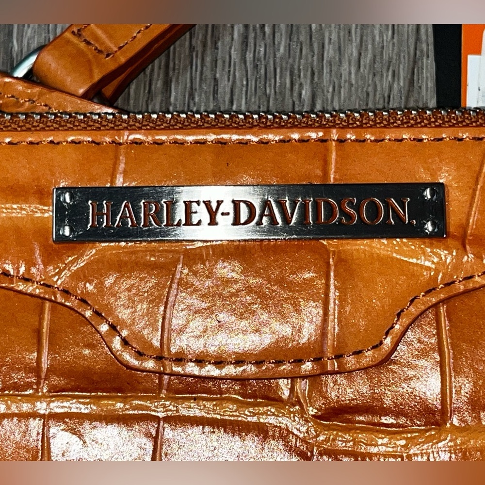 Harley-Davidson Orange Croc Embossed 💯 Leather Studded Crossbody bag, NWTS